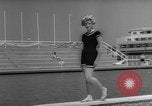 Immagine di Costumi da bagno Italia, 1959, secondo 21 filmato di repertorio 65675046564