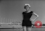 Immagine di Costumi da bagno Italia, 1959, secondo 23 filmato di repertorio 65675046564