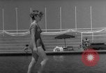 Immagine di Costumi da bagno Italia, 1959, secondo 28 filmato di repertorio 65675046564