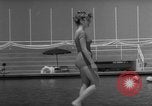 Immagine di Costumi da bagno Italia, 1959, secondo 29 filmato di repertorio 65675046564