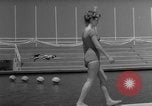 Immagine di Costumi da bagno Italia, 1959, secondo 31 filmato di repertorio 65675046564