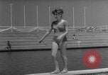 Immagine di Costumi da bagno Italia, 1959, secondo 33 filmato di repertorio 65675046564