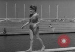 Immagine di Costumi da bagno Italia, 1959, secondo 34 filmato di repertorio 65675046564