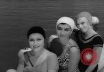 Immagine di Costumi da bagno Italia, 1959, secondo 55 filmato di repertorio 65675046564