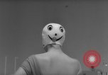 Immagine di Costumi da bagno Italia, 1959, secondo 57 filmato di repertorio 65675046564