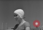 Immagine di Costumi da bagno Italia, 1959, secondo 58 filmato di repertorio 65675046564