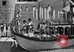 Immagine di Mar grande scuola di caccia Portsmouth Inghilterra, 1930, secondo 46 filmato di repertorio 65675046567
