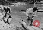 Standbild Wasser laufen Enns Österreich, 1930, aus Sekunde 12 historischem Filmmaterial Videoclip 65675046571