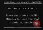 Image antenne saut automobile Atlantic City New Jersey USA, 1930, de la seconde 1 séquences d'archives historiques vidéo 65675046573