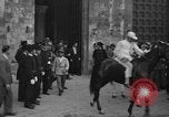 Image Course de chevaux Palio di Siena Sienne Italie, 1930, de la seconde 14 séquences d'archives historiques vidéo 65675046575