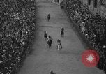 Image Course de chevaux Palio di Siena Sienne Italie, 1930, de la seconde 39 séquences d'archives historiques vidéo 65675046575