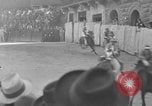Image Course de chevaux Palio di Siena Sienne Italie, 1930, de la seconde 46 séquences d'archives historiques vidéo 65675046575