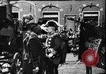 Standbild Königin Wilhelmina Den Haag Niederlande, 1930, aus Sekunde 47 historischem Filmmaterial Videoclip 65675046590