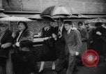 Standbild Die Parade der Osterpilger ist ausgewaschen Vatikanstadt, 1958, aus Sekunde 39 historischem Filmmaterial Videoclip 65675046599