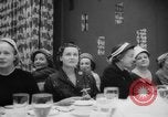 Standbild fashion parade Toronto Ontario Kanada, 1958, aus Sekunde 38 historischem Filmmaterial Videoclip 65675046601