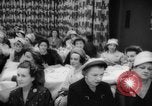 Standbild fashion parade Toronto Ontario Kanada, 1958, aus Sekunde 56 historischem Filmmaterial Videoclip 65675046601