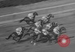 Image course de chevaux Elmont New York USA, 1958, de la seconde 18 séquences d'archives historiques vidéo 65675046608