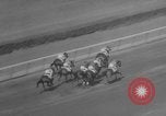 Image course de chevaux Elmont New York USA, 1958, de la seconde 22 séquences d'archives historiques vidéo 65675046608