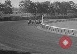 Image course de chevaux Elmont New York USA, 1958, de la seconde 42 séquences d'archives historiques vidéo 65675046608