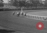 Image course de chevaux Elmont New York USA, 1958, de la seconde 44 séquences d'archives historiques vidéo 65675046608