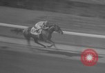 Image course de chevaux Elmont New York USA, 1958, de la seconde 58 séquences d'archives historiques vidéo 65675046608
