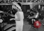 Immagine di Sfilata di moda Budapest Ungheria, 1966, secondo 61 filmato di repertorio 65675046620