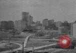 Immagine di Atlanta Braves squadra di baseball in parata sulla Peachtree Street Atlanta Georgia USA, 1966, secondo 6 filmato di repertorio 65675046621