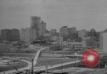 Immagine di Atlanta Braves squadra di baseball in parata sulla Peachtree Street Atlanta Georgia USA, 1966, secondo 8 filmato di repertorio 65675046621