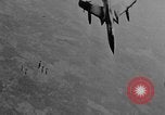 Immagine di Bombardieri Il Vietnam, 1967, secondo 26 filmato di repertorio 65675046624
