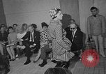 Standbild Rudi Gernreich New York City USA, 1967, aus Sekunde 8 historischem Filmmaterial Videoclip 65675046626