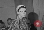 Standbild Rudi Gernreich New York City USA, 1967, aus Sekunde 58 historischem Filmmaterial Videoclip 65675046626