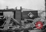 Standbild Tornado und Hochwasser United States USA, 1965, aus Sekunde 27 historischem Filmmaterial Videoclip 65675046628