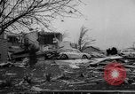 Standbild Tornado und Hochwasser United States USA, 1965, aus Sekunde 29 historischem Filmmaterial Videoclip 65675046628