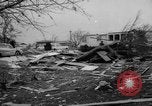 Standbild Tornado und Hochwasser United States USA, 1965, aus Sekunde 61 historischem Filmmaterial Videoclip 65675046628
