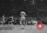 Image Les champions de basket-ball 1962 Cincinnati College United States USA, 1962, de la seconde 5 séquences d'archives historiques vidéo 65675046641