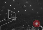Image Les champions de basket-ball 1962 Cincinnati College United States USA, 1962, de la seconde 7 séquences d'archives historiques vidéo 65675046641