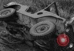 Image soldats tombés dans une embuscade en Corée du Sud, 1963, de la seconde 12 séquences d'archives historiques vidéo 65675046643