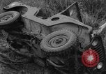 Image soldats tombés dans une embuscade en Corée du Sud, 1963, de la seconde 13 séquences d'archives historiques vidéo 65675046643