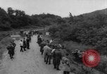 Image soldats tombés dans une embuscade en Corée du Sud, 1963, de la seconde 27 séquences d'archives historiques vidéo 65675046643