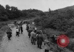 Image soldats tombés dans une embuscade en Corée du Sud, 1963, de la seconde 28 séquences d'archives historiques vidéo 65675046643