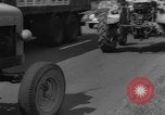 Standbild belgische Bauern Le MONS BELGIEN, 1963, aus Sekunde 13 historischem Filmmaterial Videoclip 65675046644