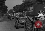 Standbild belgische Bauern Le MONS BELGIEN, 1963, aus Sekunde 17 historischem Filmmaterial Videoclip 65675046644