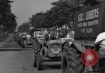 Standbild belgische Bauern Le MONS BELGIEN, 1963, aus Sekunde 18 historischem Filmmaterial Videoclip 65675046644