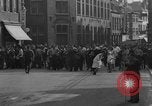 Standbild belgische Bauern Le MONS BELGIEN, 1963, aus Sekunde 61 historischem Filmmaterial Videoclip 65675046644