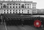 Standbild sowjetischen May Day Feier am Ende der Zweiten Weltkrieg Leningrad Russland Sowjetunion, 1945, aus Sekunde 42 historischem Filmmaterial Videoclip 65675046647