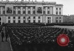 Standbild sowjetischen May Day Feier am Ende der Zweiten Weltkrieg Leningrad Russland Sowjetunion, 1945, aus Sekunde 47 historischem Filmmaterial Videoclip 65675046647