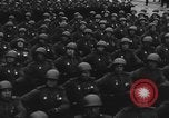 Standbild sowjetischen May Day Feier am Ende der Zweiten Weltkrieg Leningrad Russland Sowjetunion, 1945, aus Sekunde 54 historischem Filmmaterial Videoclip 65675046647