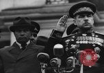 Standbild sowjetischen May Day Feier am Ende der Zweiten Weltkrieg Leningrad Russland Sowjetunion, 1945, aus Sekunde 61 historischem Filmmaterial Videoclip 65675046647