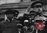 Standbild sowjetischen May Day Feier am Ende der Zweiten Weltkrieg Leningrad Russland Sowjetunion, 1945, aus Sekunde 62 historischem Filmmaterial Videoclip 65675046647