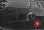 Standbild May Day Feier Moskau Russland Sowjetunion, 1946, aus Sekunde 35 historischem Filmmaterial Videoclip 65675046650
